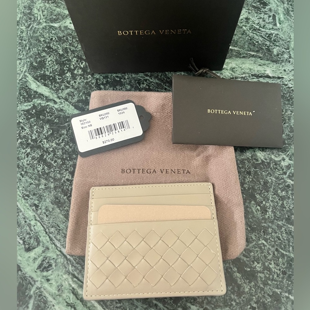 Bottega Veneta NWT card holder